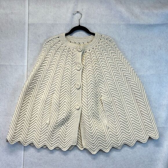 Handmade Cape Poncho Shawl Women's One Size Cream Crocheted Knitted Button Front - Picture 1 of 10